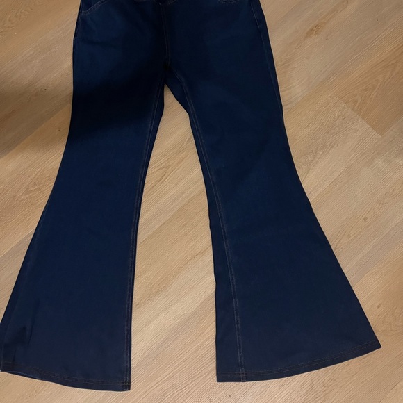 HALARA Navy Flare Jeans - Picture 3 of 9